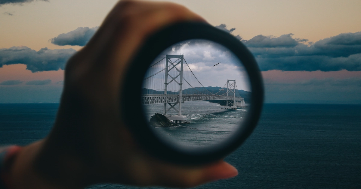 f/2.8 vs f/3.5: What the Aperture Difference Actually Means